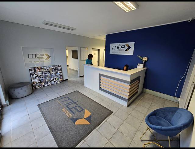 1,050M² WAREHOUSE TO LET IN TUNNEY